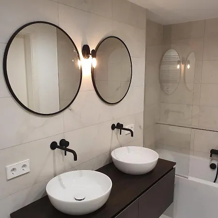 Chic Center 3 Beds Flat & Balcony & Parking Luxembourg