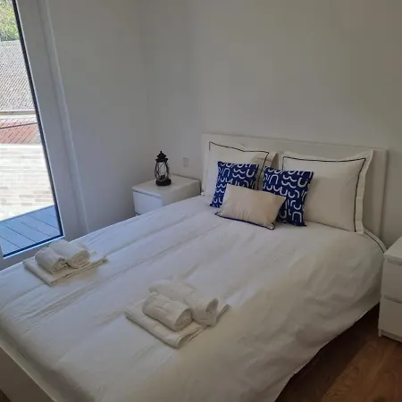 Chic City Center 3 Beds Flat & Balcony & Parking * Luxembourg